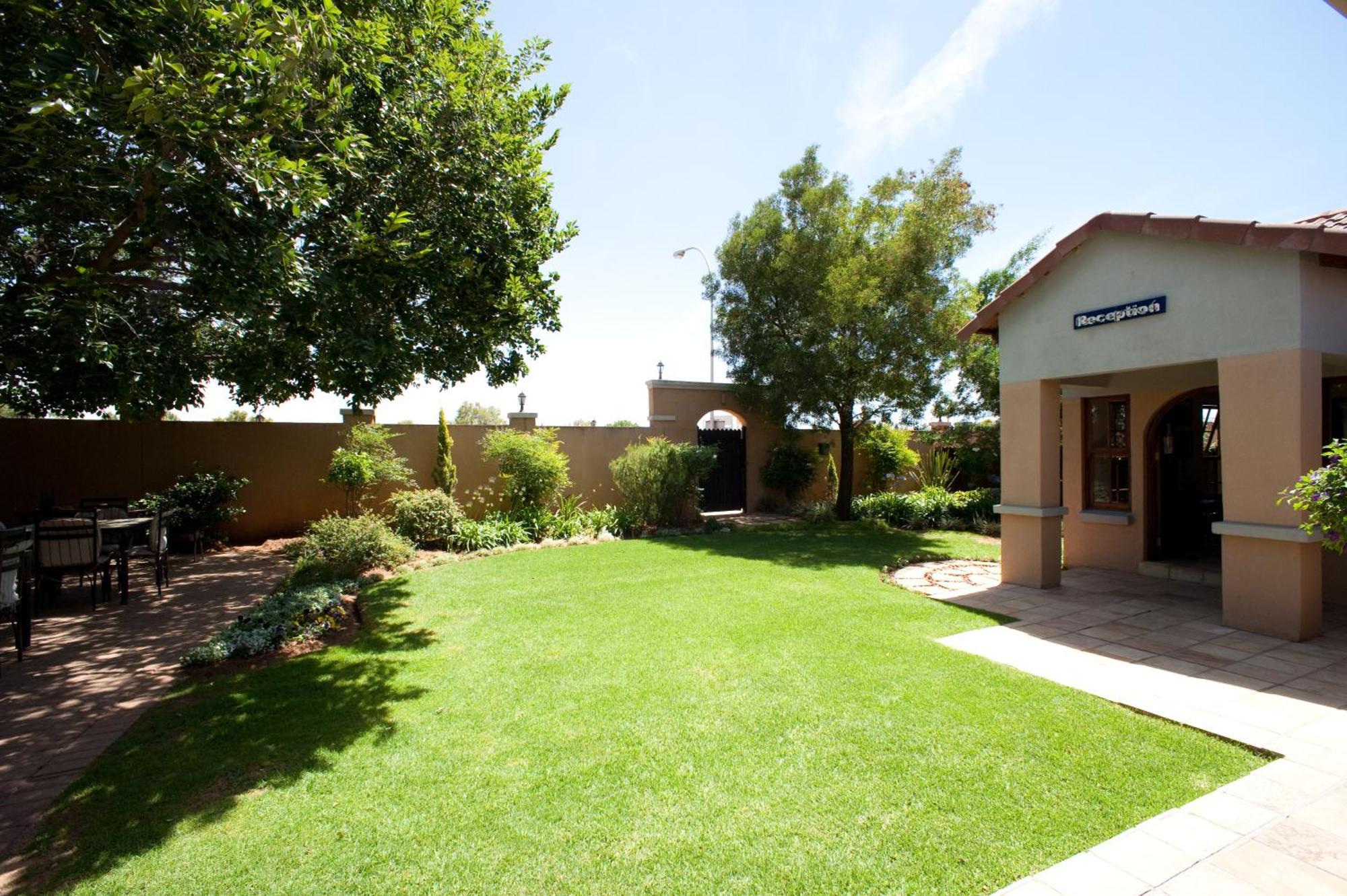 Rise And Shine Lodge Bloemfontein Exterior photo