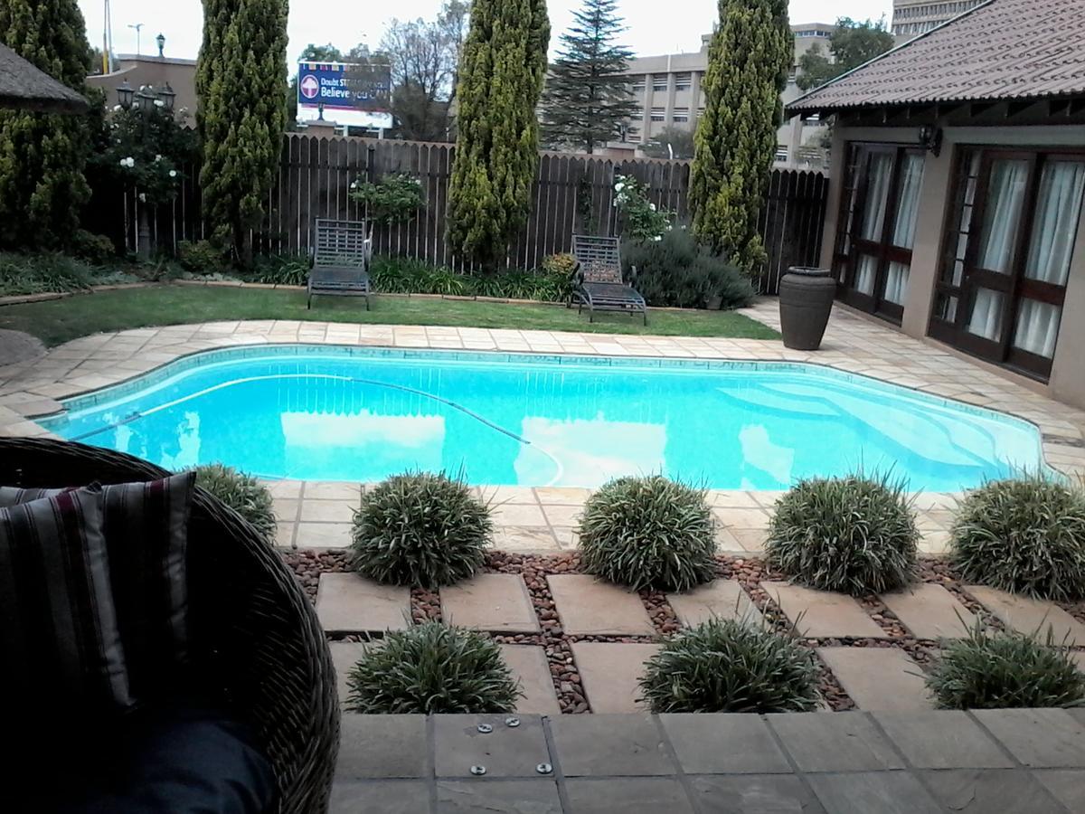 Rise And Shine Lodge Bloemfontein Exterior photo